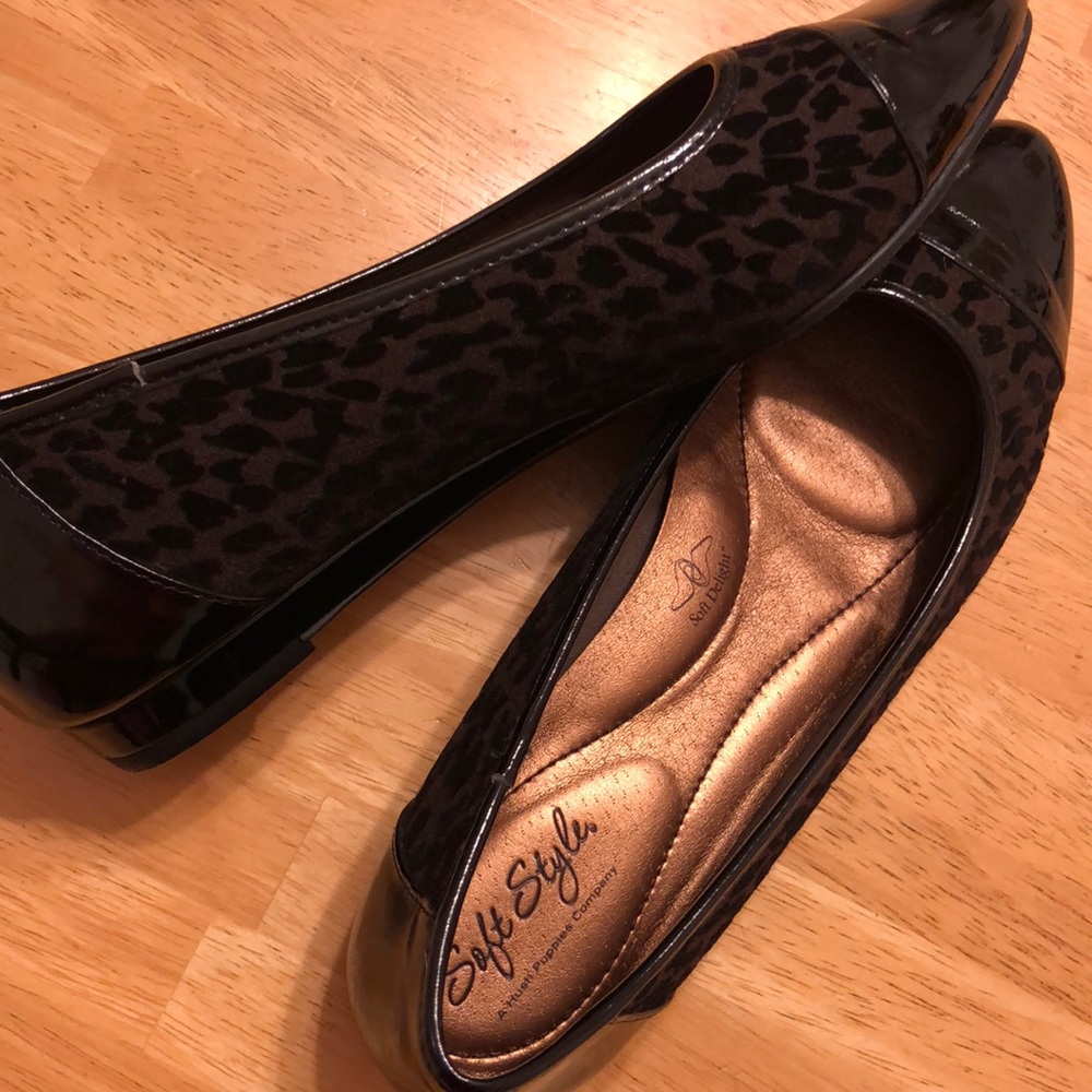 7.5 Hush Puppies Shoes